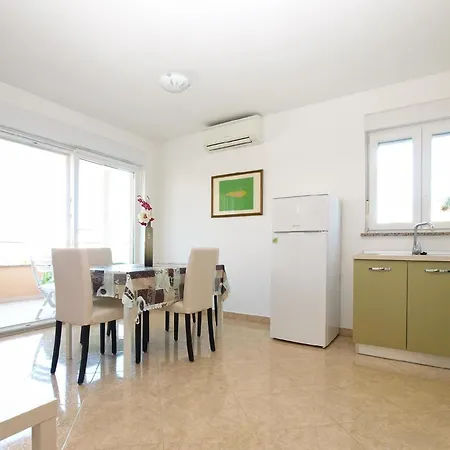 Fuer 4 Personen Ca 54 Qm In Fazana-surida, Istrien Istrische Riviera Apartment Valbandon